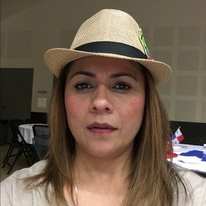 Meet your Posher, Ana